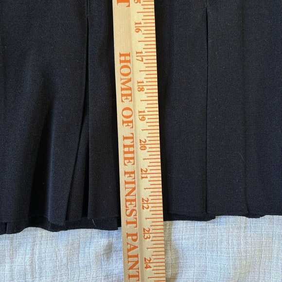 Exclusively Misook‎ Petite Knit Black Pleated Skirt Womens medium A line - Picture 6 of 7